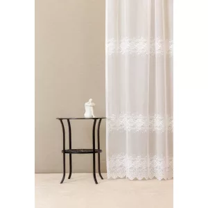    Samina - fehér, hímzett voile, klasszikus mintával, max. 195 cm magas